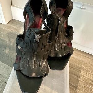 Jessica Simpson Black Leather Heels size 6 with zipper front